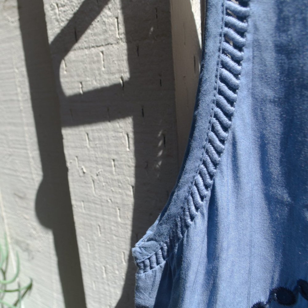 EUC Xhilaration Flowy Tank Top - Picture 4 of 5